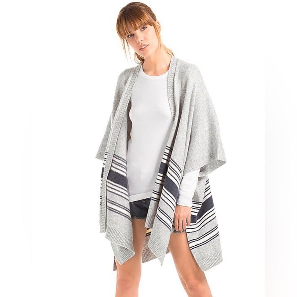 GAP Gray Western Wrap Poncho Cardigan Cape Wool Camel Hair Blend Blue Stripes